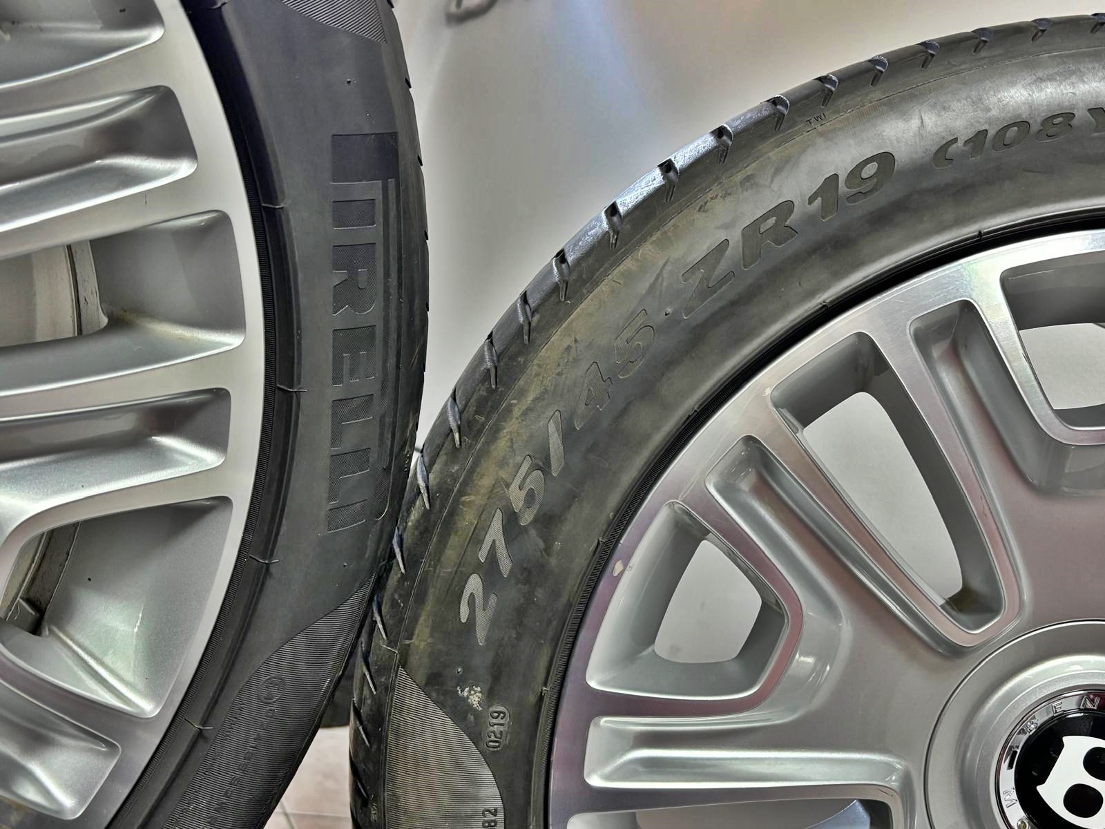 Set Jante 19 originale BENTLEY Continental GT, anvelope vara Pirelli - imagine 3