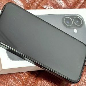 iPhone 16 Black 128GB ca nou, garantie august 2026