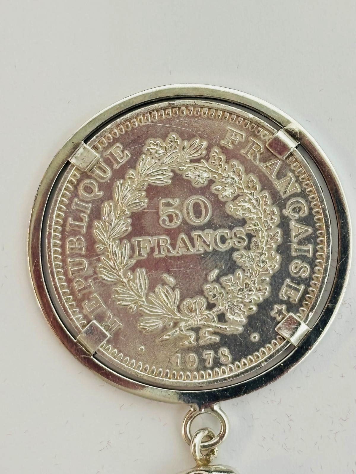 pandantiv/breloc monedă autentică de argint de 50 Francs „Hercules” 1978