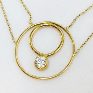Alternative view of colier Sabrini din aur galben de 14k cu piatră cubic zirconia