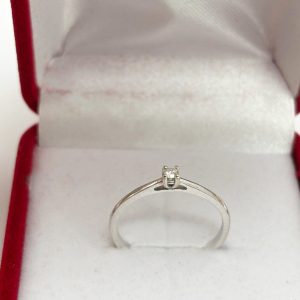 inel solitar din aur alb 14k cu diamant